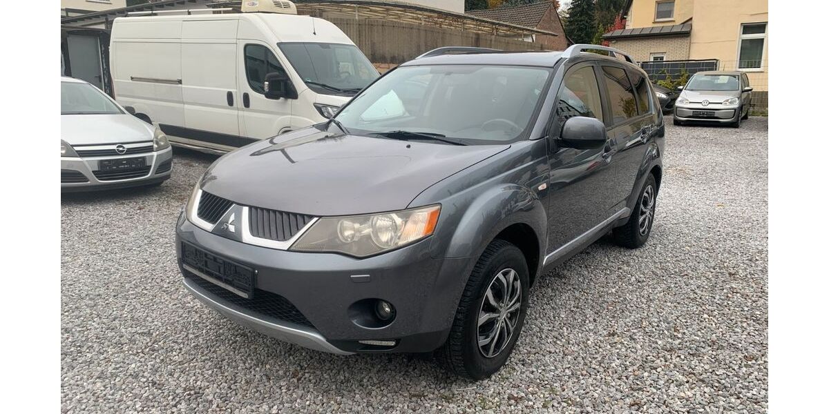 Mitsubishi Outlander 268.000 km 3.950 € Recklinghausen 45665