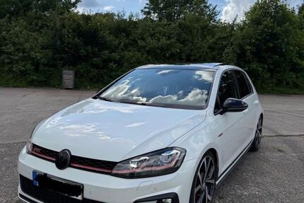 VW Golf 98.900 km 21.900 &euro; Mühl Rosin 18676