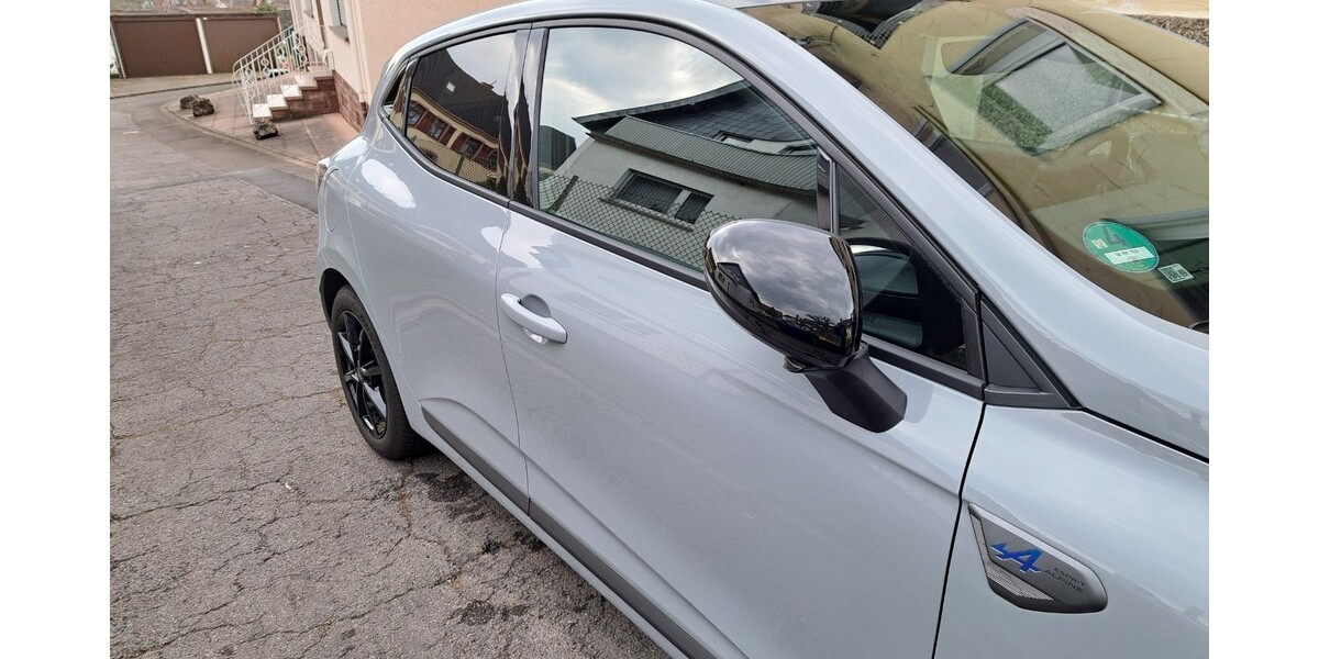 Renault Clio 2.830 km 24.000 &euro; Quierschied 66287