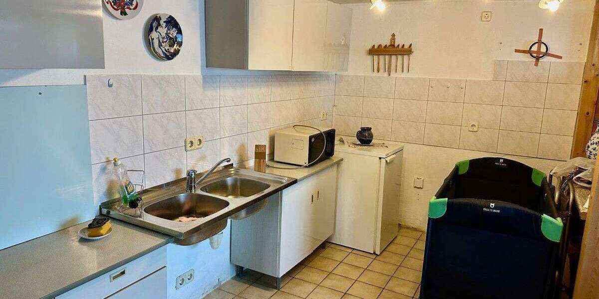Bungalow - EinZweifamilienhaus mit Wintergarten und tollem Ausblick - Einfamilienhaus Unterwellenborn | Angebot:25809411
