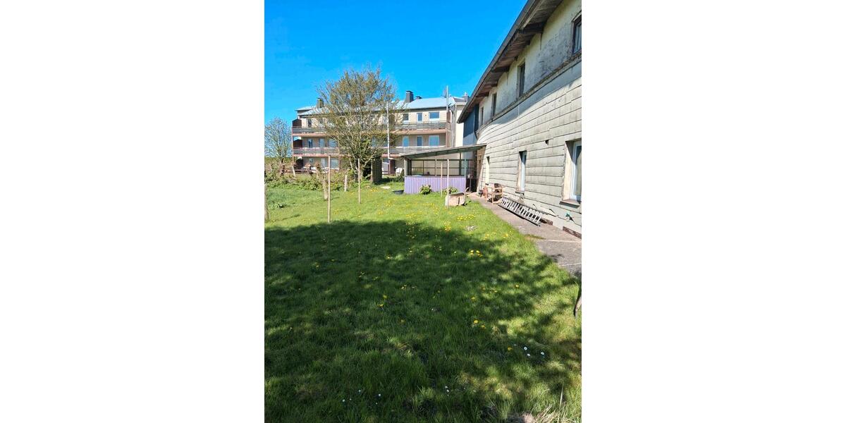 Einfamilienhaus Lunden - 11 Zimmer, 320 m&sup2;, 89.000&euro; | Angebot:26517490