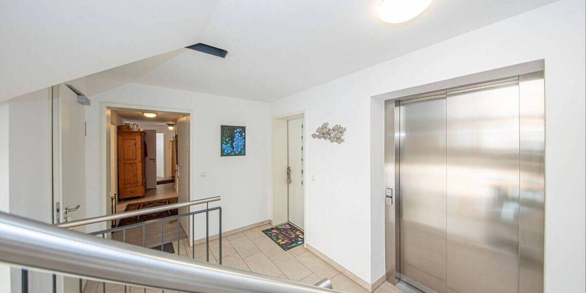Etagenwohnung Rendsburg - 3 Zimmer, 81 m&sup2;, 75.000&euro; | Angebot:26881710