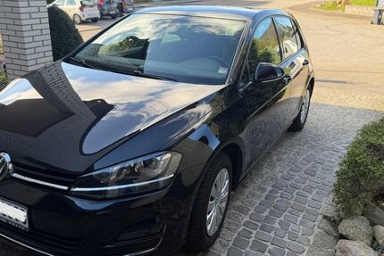 VW Golf 141.000 km 8.900 &euro; Itzehoe 25524