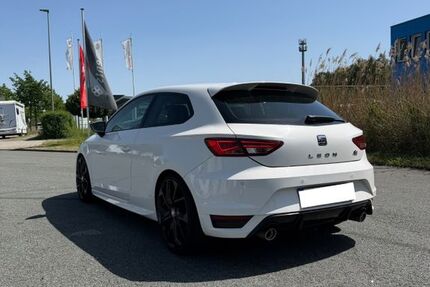 Seat Leon 141.000 km 9.700 &euro; Syke 28857