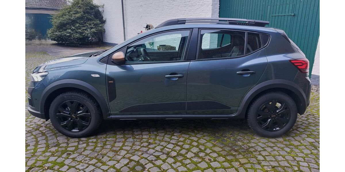 Dacia Sandero 33.400 km 15.800 &euro; Köln 50259