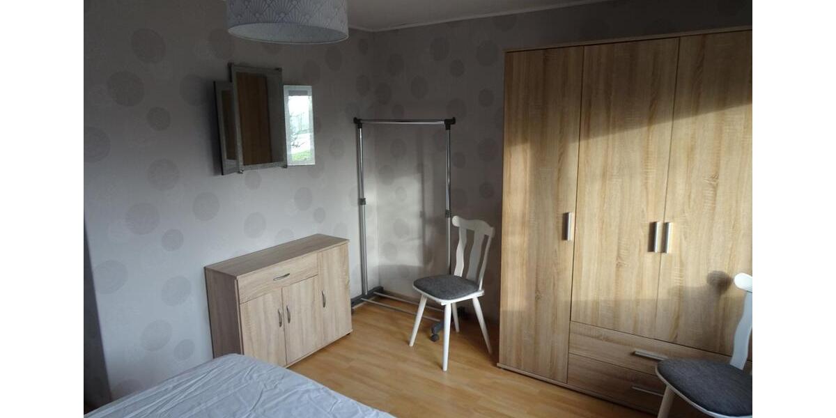 HAUS + extra Wohnung Friedrichskoog Nordsee + großem Grundstück 9 zimmer