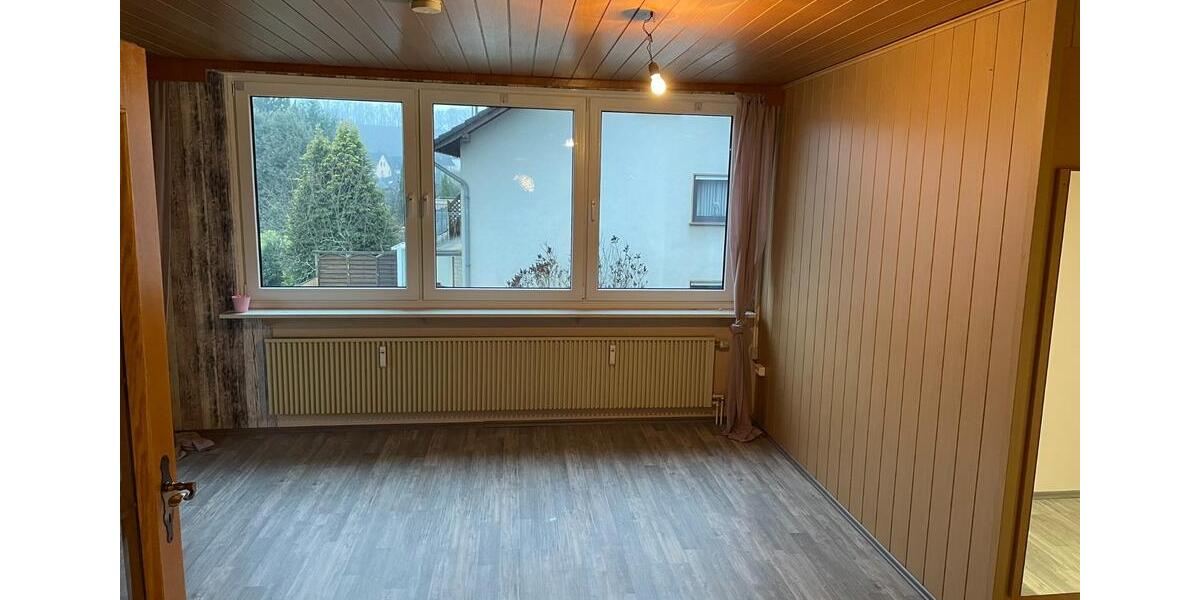 Dachgeschoßwohnung Windeck - 3 Zimmer, 95 m&sup2;, 750&euro; | Angebot:25307156