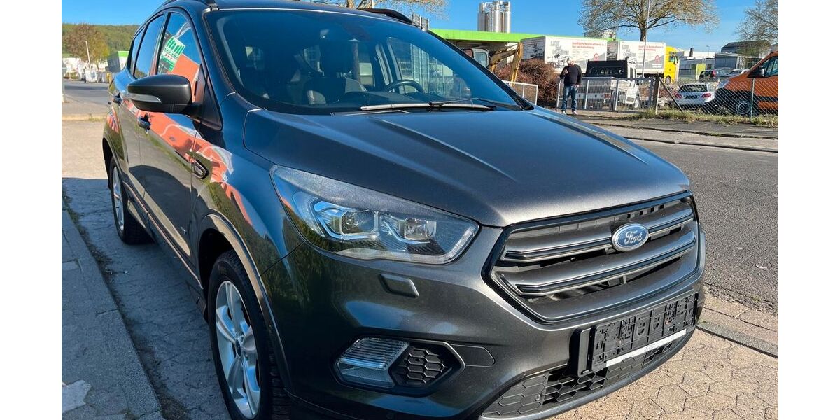 Ford Kuga 211.000 km 9.350 &euro; Northeim 37154