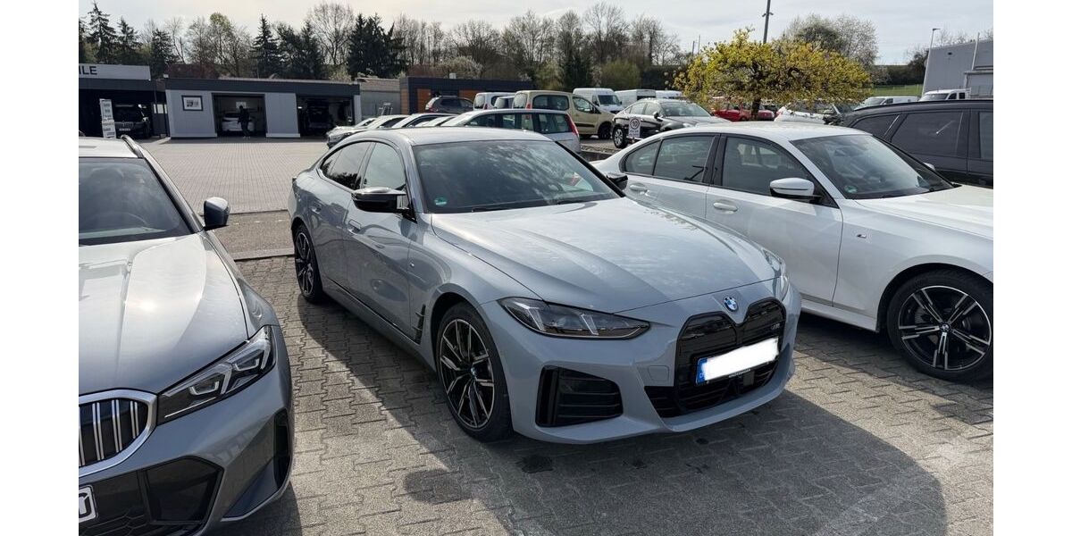 BMW i4 9.990 km 56.890 &euro; Eging am See 94535