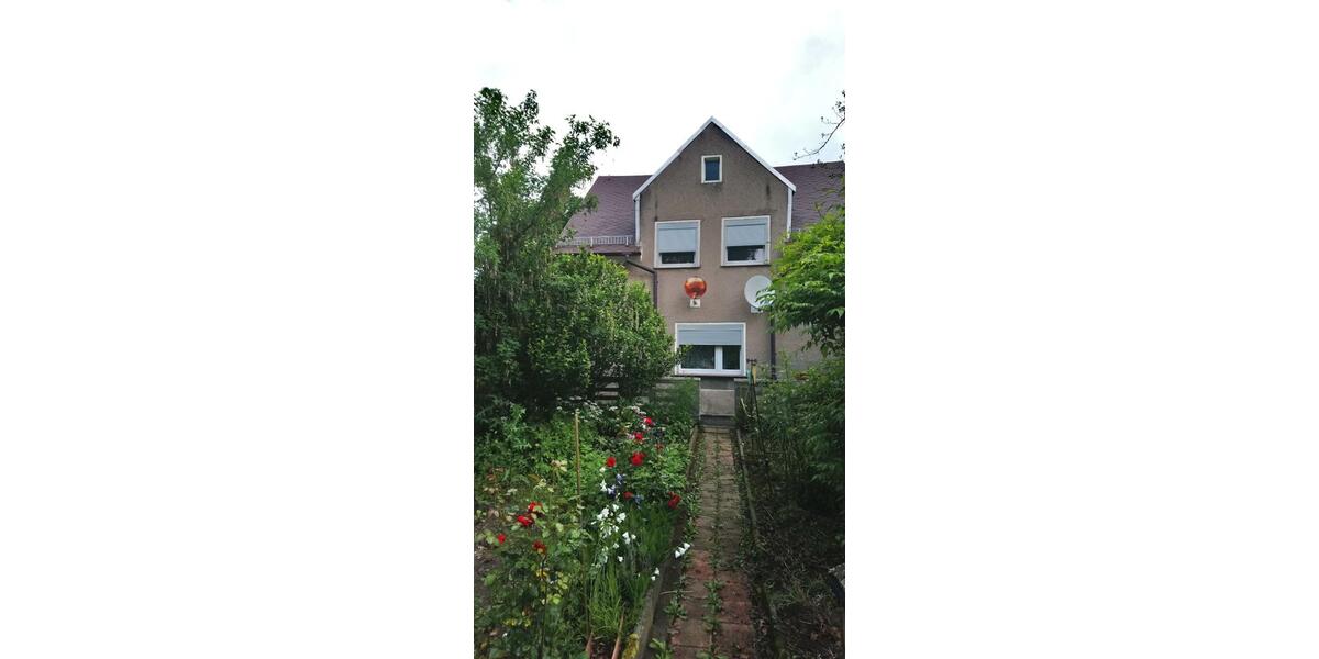 Einfamilienhaus Leisnig - 8 Zimmer, 120 m&sup2;, 200.000&euro; | Angebot:26884917