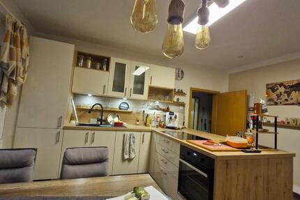 4Zimmer Whg mit Balkon,Auerbach ruhige Lage,im Doppelhaus