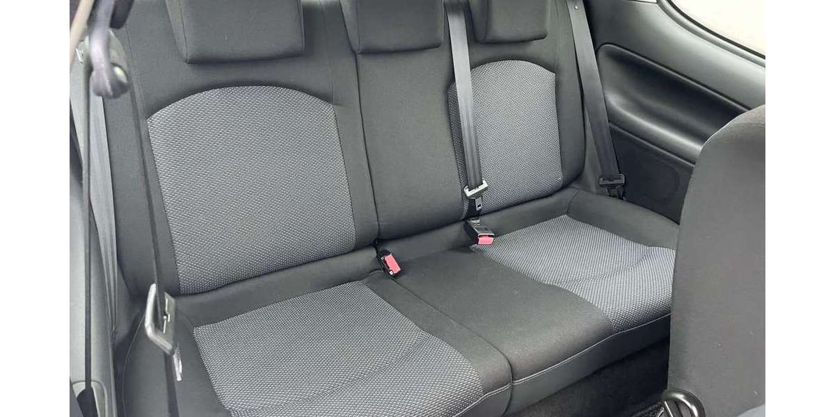 Peugeot 206 113.000 km 2.999 &euro; Epfenbach 74925