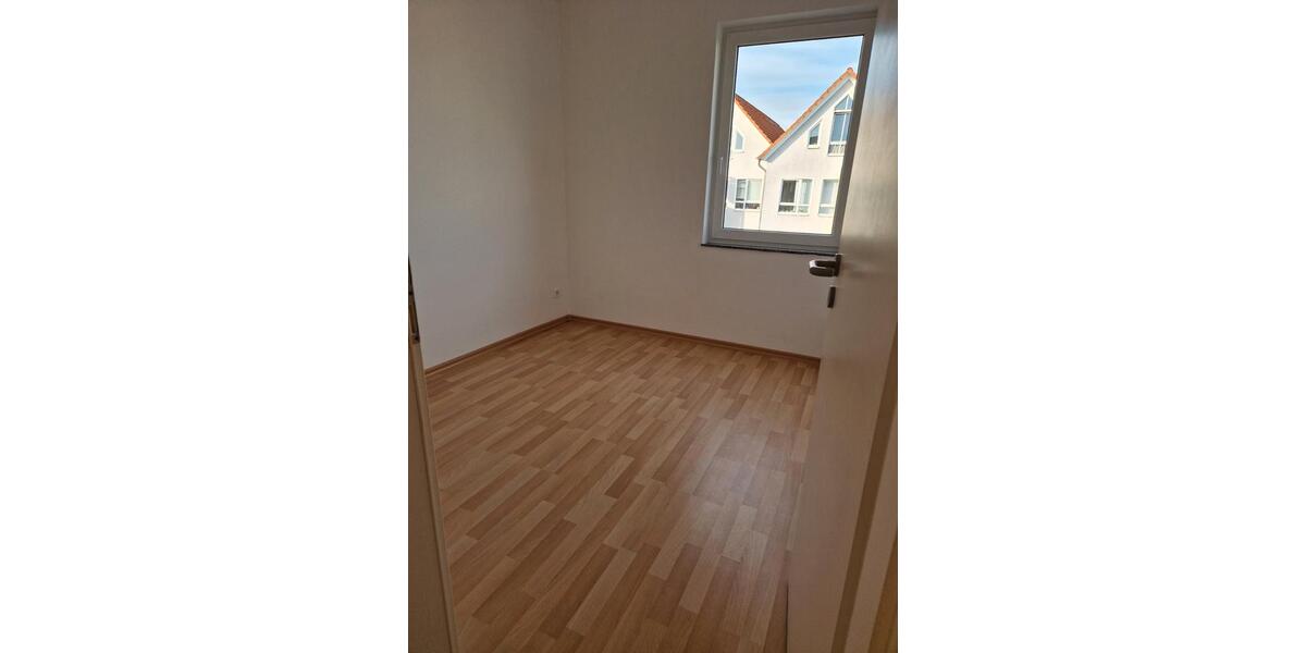 Etagenwohnung Magdeburg Brückfeld - 4 Zimmer, 83 m&sup2;, 166.000&euro; | Angebot:26374809