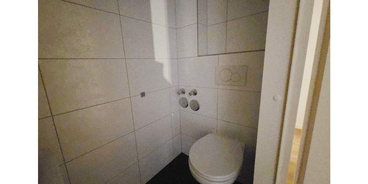 Familien aufgepasst: 4 Zimmer Wohnung + 2 Balkone, Einbauküche, Gäste-WC 4 zimmer