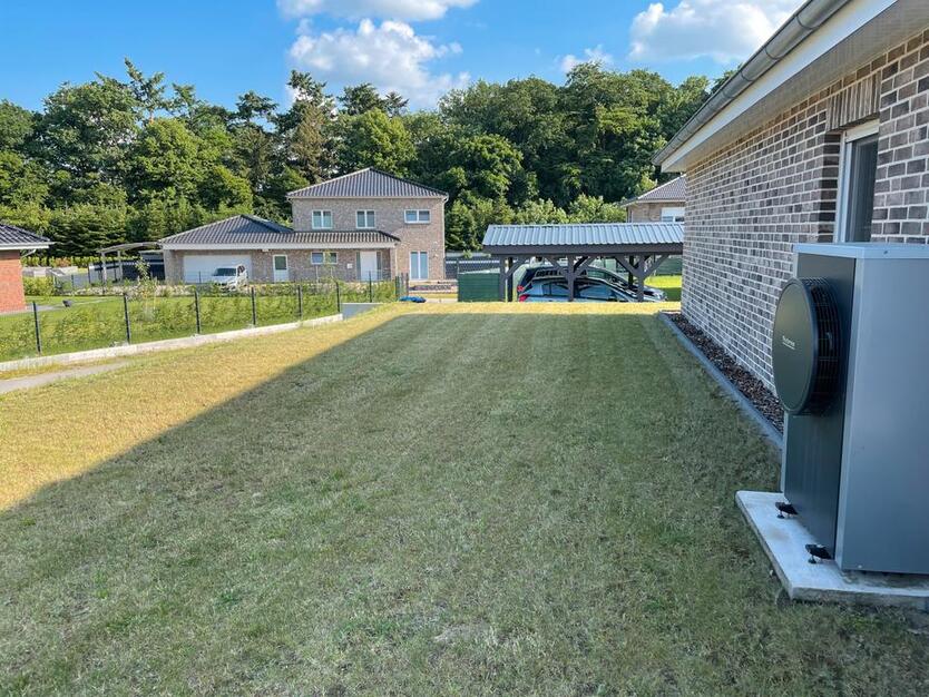 Bungalow mit Garten & Wärmepumpe zimmer