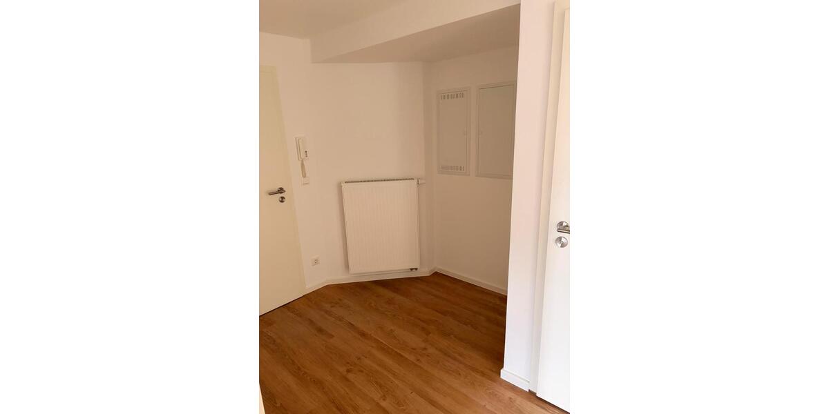 Dachgeschoßwohnung Cottbus - 3 Zimmer, 97 m&sup2;, 1.150&euro; | Angebot:26443930