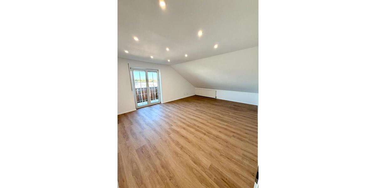 Dachgeschoßwohnung Ingolstadt Nordost - 2 Zimmer, 67 m&sup2;, 950&euro; | Angebot:26394273