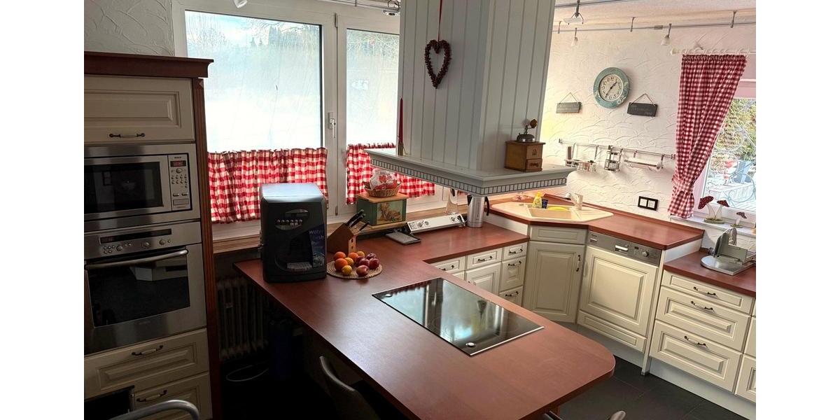 Bungalow Ransbach-Baumbach Baumbach - 9 Zimmer, 130 m&sup2;, 1.650&euro; | Angebot:24393762