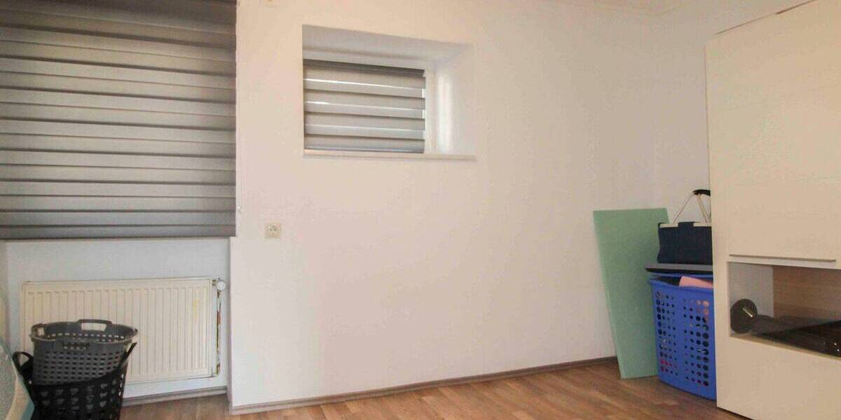 Einfamilienhaus Horb am Neckar Grünmettstetten - 9 Zimmer, 275.000&euro; | Angebot:26275929