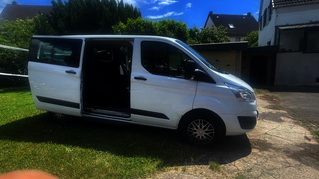 Ford Tourneo Custom 174.600 km 15.500 &euro; Hungen 35410