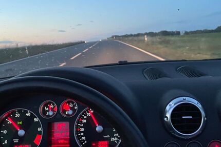 Audi TT 76.500 km 19.800 € Würzburg 97070