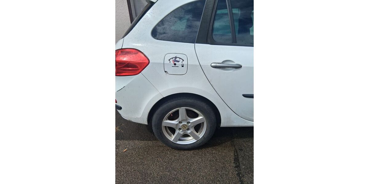 Renault Clio 235.500 km 750 &euro; Gerach 96161