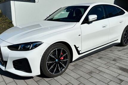 BMW i4 20.000 km 49.750 &euro; Dunningen 78655