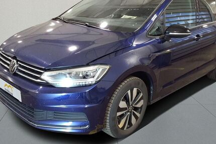 VW Touran 25.552 km 32.975 &euro; Berlin 13088