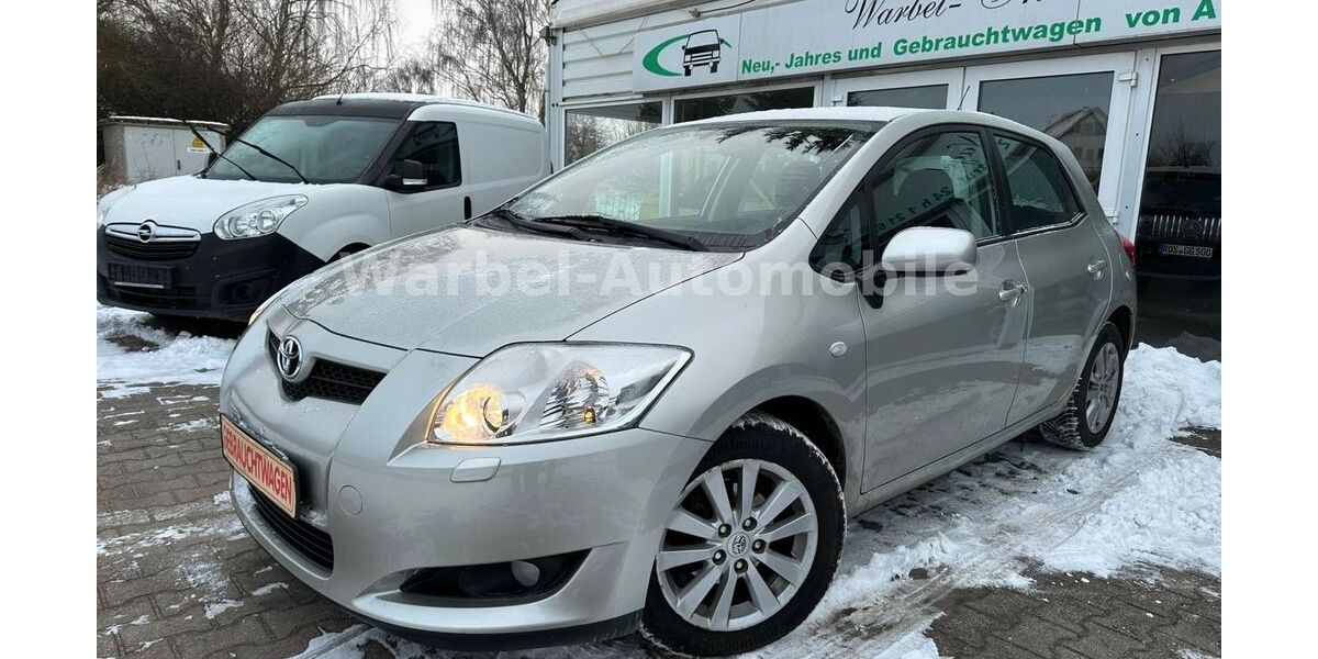 Toyota Auris 59.311 km 7.499 &euro; Gnoien 17179