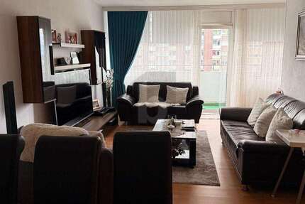 Wohnung Köln Rodenkirchen - 3 Zimmer, 82 m&sup2;, 165.000&euro; | Angebot:26847188