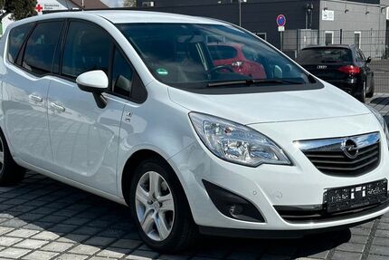 Opel Meriva 99.000 km 5.290 &euro; Rüsselsheim 65428