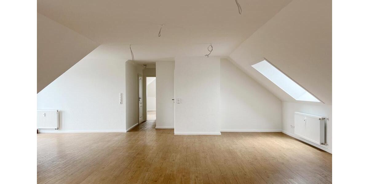 Dachgeschoßwohnung Büsum - 4 Zimmer, 118 m&sup2;, 1.400&euro; | Angebot:24121632