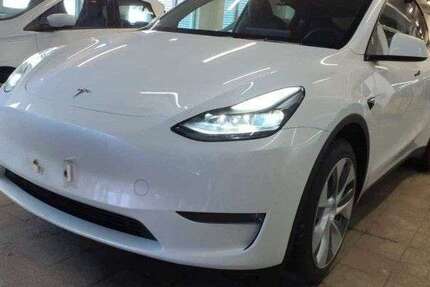 Tesla Model Y 150.000 km 28.350 &euro; Herges-Hallenberg 98587