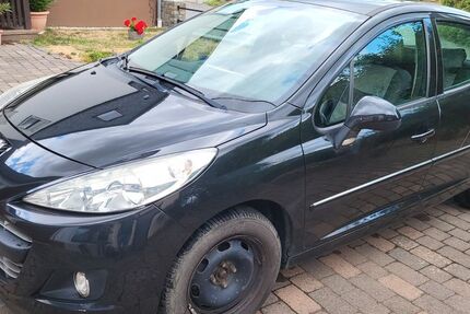 Peugeot 207 177.000 km 1.999 &euro; Fachbach 56133