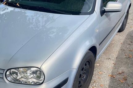 VW Golf 134.980 km 2.650 &euro; Markdorf 88677