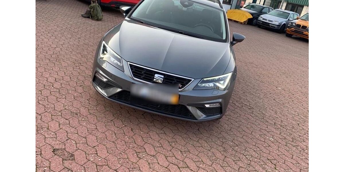 Seat Leon 125.000 km 15.900 &euro; Süderlügum 25923