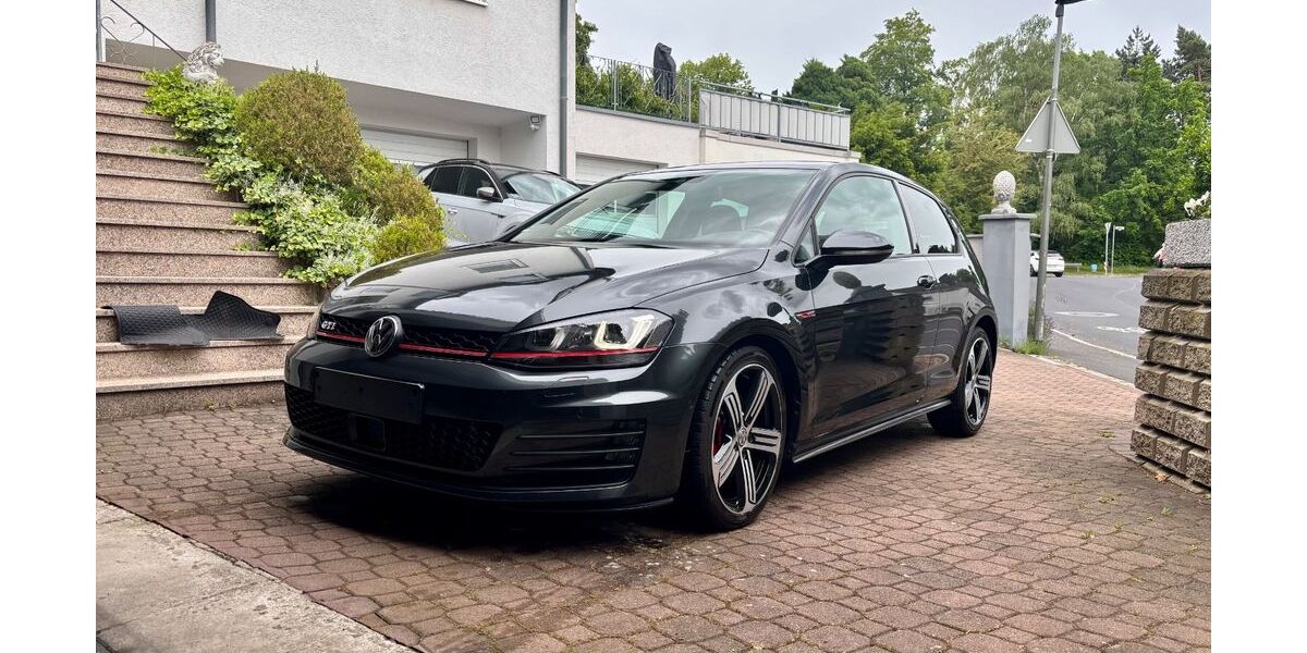 VW Golf 36.150 km 16.900 &euro; Göttingen 37073