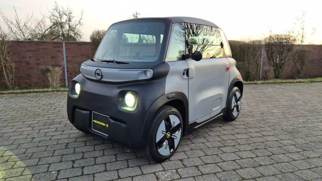 Opel Rocks-e 18.100 km 7.199 &euro; Solingen 42699