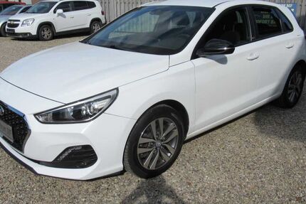 Hyundai i30 61.400 km 13.950 € Gettorf 24214