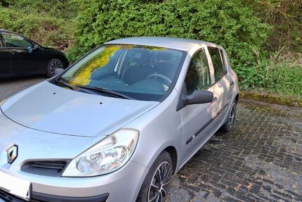 Renault Clio 102.590 km 2.700 &euro; Merzig 66663