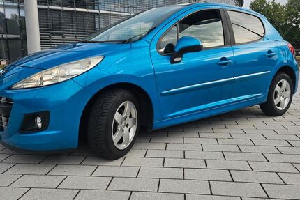 Peugeot 207 105.000 km 2.500 &euro; leverkusen 51377