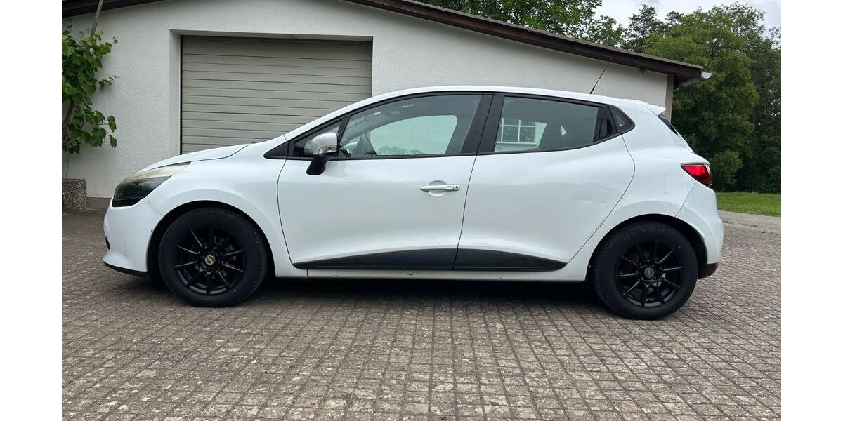 Renault Clio 118.000 km 5.500 &euro; Balingen 72336