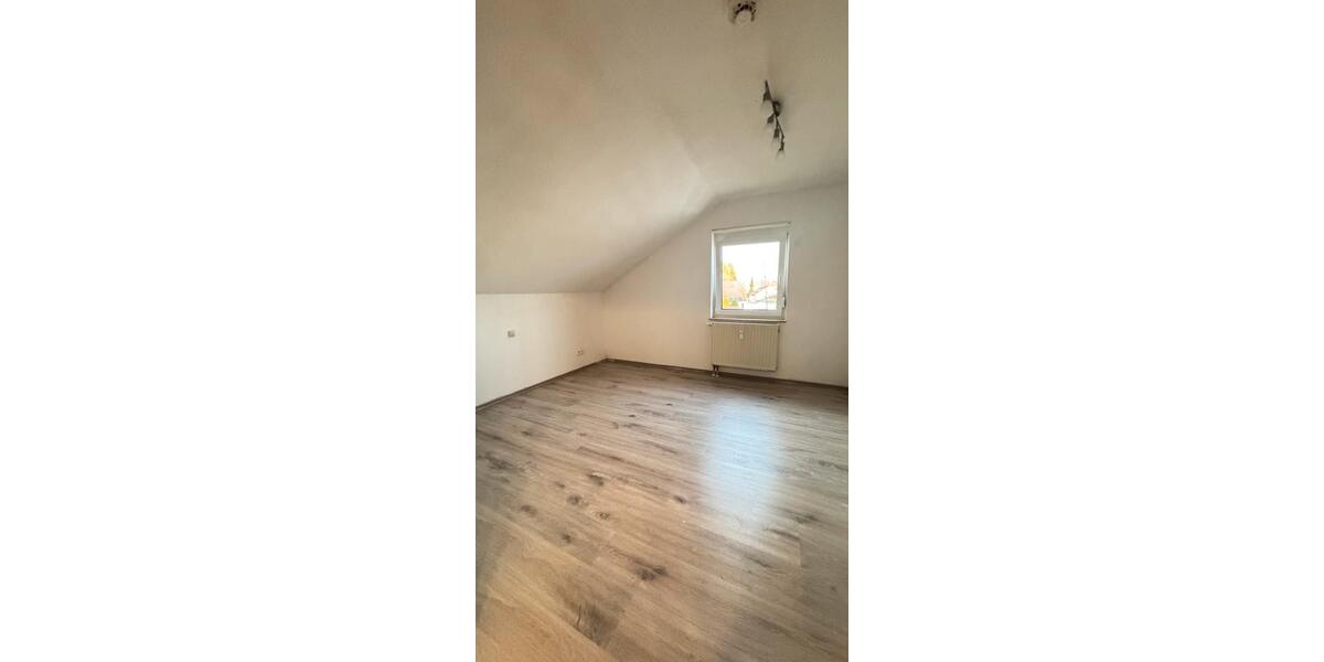 Dachgeschoßwohnung Balingen - 2.5 Zimmer, 62 m&sup2;, 169.900&euro; | Angebot:26443946
