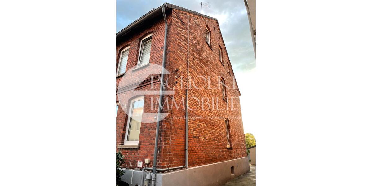 Dachgeschoßwohnung Uelzen - 3 Zimmer, 57 m&sup2;, 460&euro; | Angebot:24866316