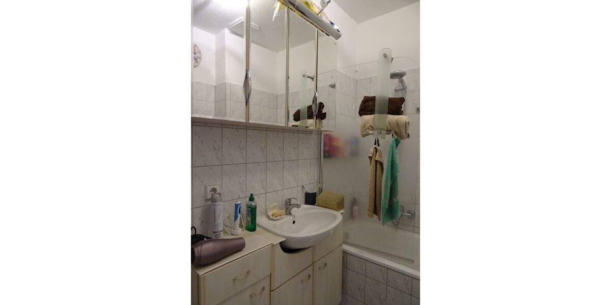 Etagenwohnung Zeulenroda-Triebes Zeulenroda - 3 Zimmer, 74 m&sup2;, 410&euro; | Angebot:26751572