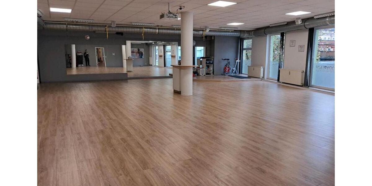 Gewerbeobjekt Hohenstein-Ernstthal Ernstthal - 22&euro; | Angebot:23249032