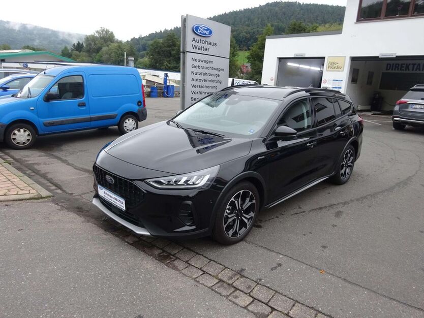 Ford Focus 10.300 km 26.900 € Kirchzell 63931