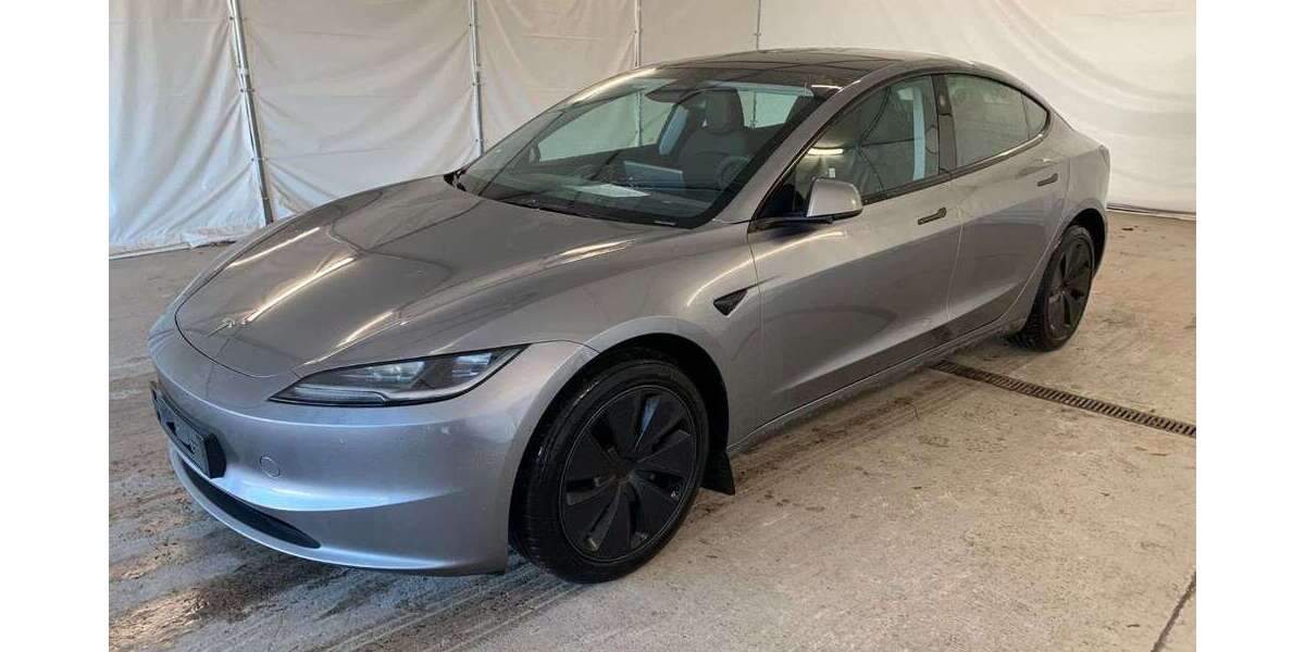 Tesla Model 3 10.000 km 42.950 &euro; Herges-Hallenberg 98587