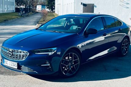 Opel Insignia 144.500 km 14.400 &euro; München 81673