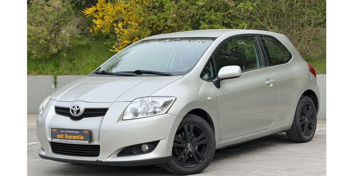 Toyota Auris 102.600 km 4.490 &euro; Kiel 24147